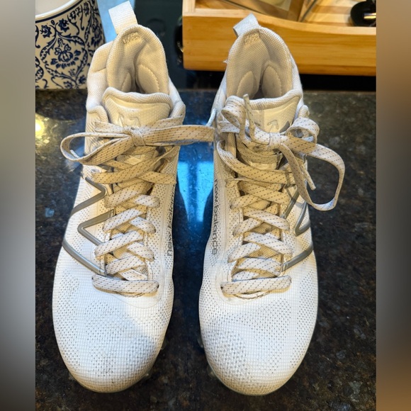 New Balance Women's Freeze Lacrosse Cleats - Mid - Picture 1 of 4